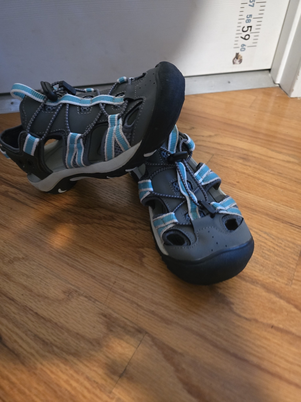 Oasis Kids Closed-Toe Water Shoes - Gray & Light Blue